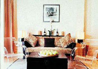 No.5 Maddox Street Apartahotel 4*